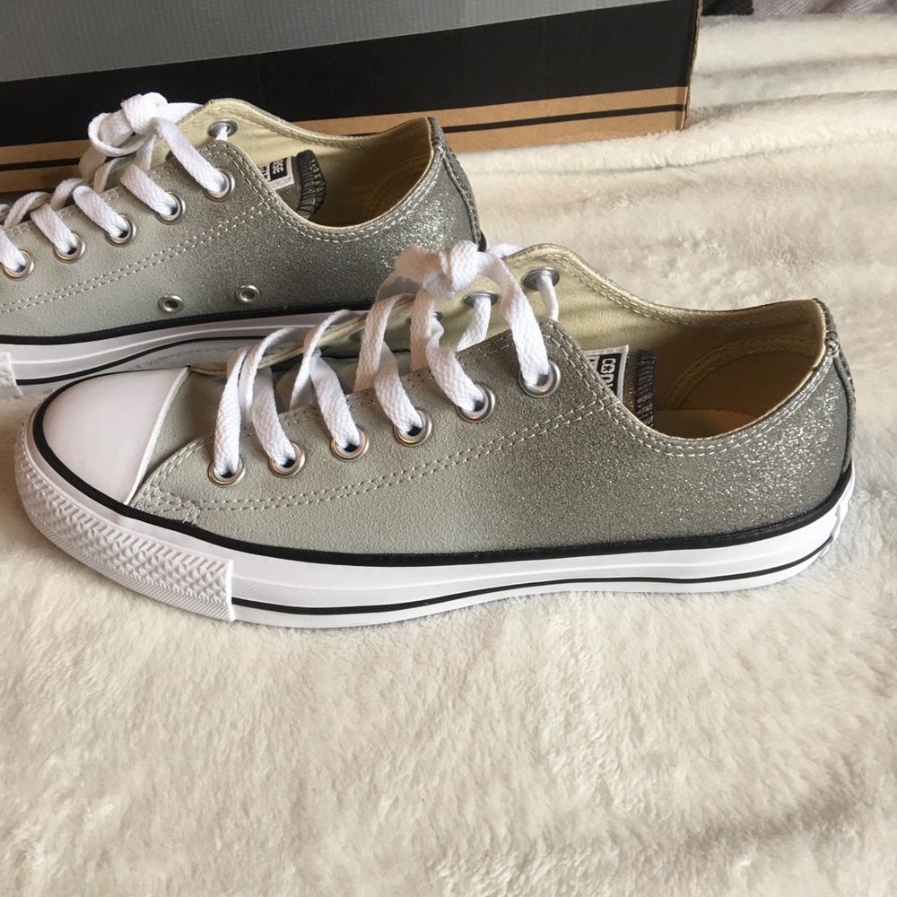 Worn once Converse ombré size 7 women shoes